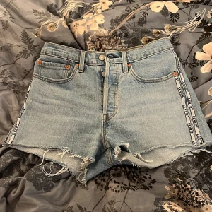 Levis Shorts - Som nya. Tyvärr blivit för små för mig.