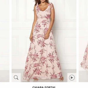 Klänning  - Säljer denna sjukt fina klänning då den aldrig kom till användning. Helt ny prislappar kvar