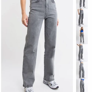 Madlady jeans  - Säljer dem här super fina och oanvända gråa jeansen från madlady i strl 32 L30 på grund av att dem aldrig kommit till användning köpta för 549 säljer för 250kr men priset kan diskuteras. Kontakta mig för fler egna bilder. 