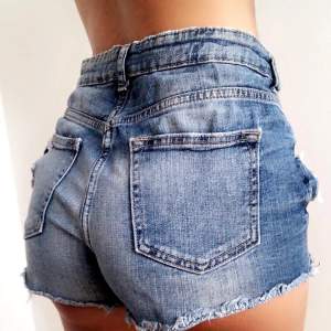 low waist jeans shorts💘
