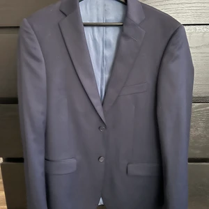 Kavaj - Kavaj från dressman som jag nu säljer då den ej passar mig längre