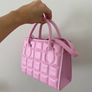 Rosa väska  - Rosa supersöt handväska i nyskick ❤️ 