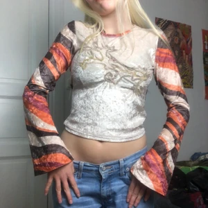 90-tals tröja - Supercool tröja i mjukt material med utsvängda armar! 💖💖💖