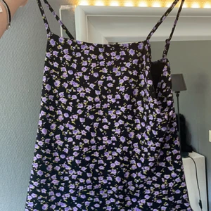 Linne - Gulligt linne från lindex, 170 barnavdelning, passar xs/s