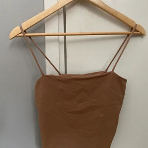 Ginatricot linne - Väldigt fina och bra material inte så mycket använda. (10 kr st) M i båda