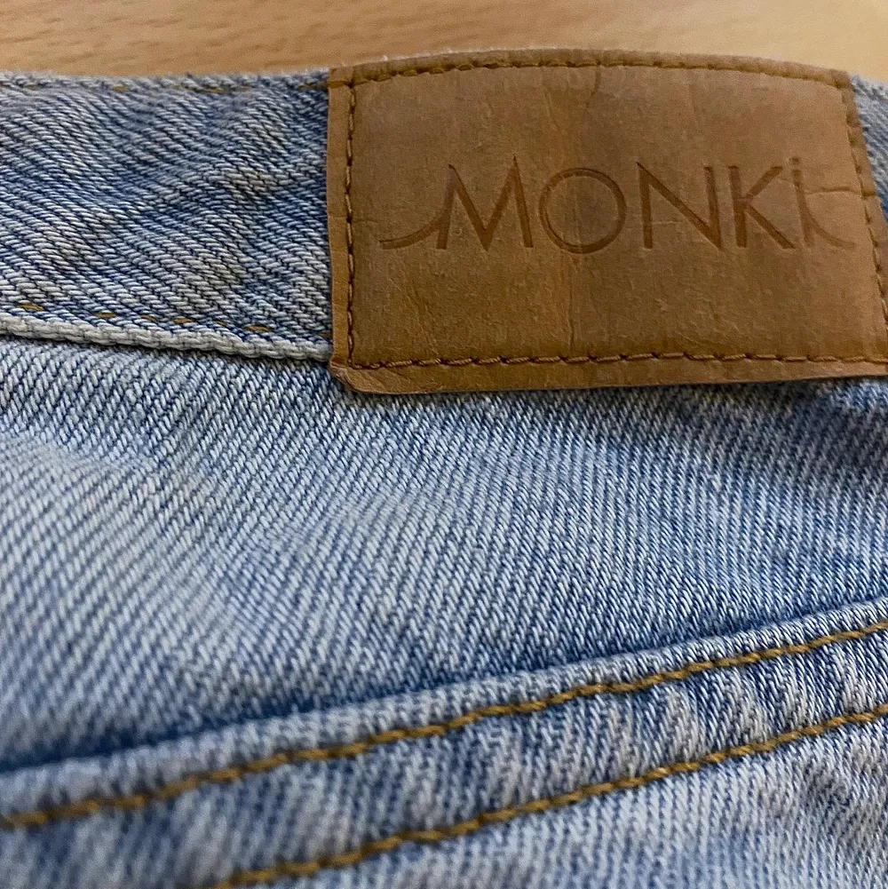Straight Monki Jeans, Stl 31. Passar både tjejer och killar. Nyskick!. Jeans & Byxor.