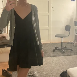 Klänning - Superfin har lite tecken på användning, kom privat för fler bilder