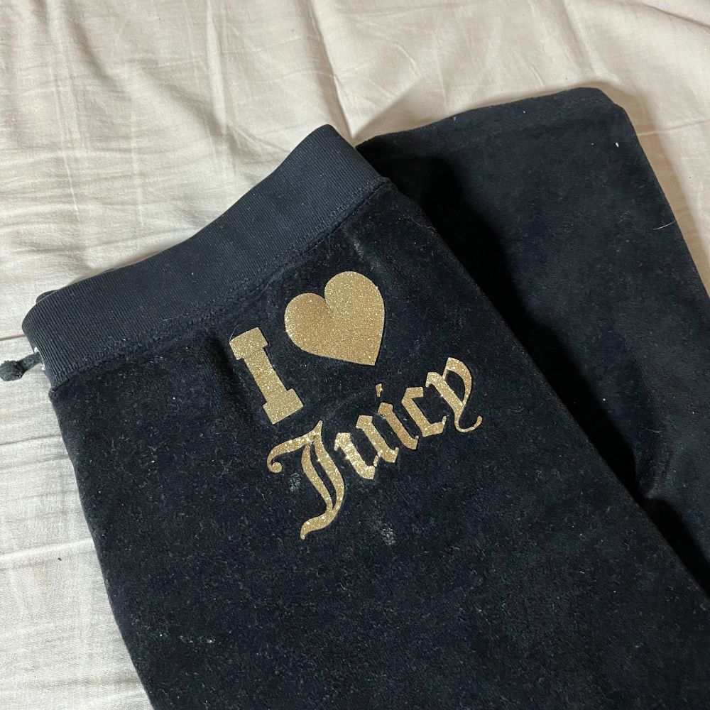 Gammal low waist juicy couture . Jeans & Byxor.
