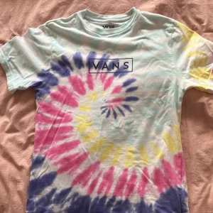 Vans tie dye tshirt - Vans tie dye t-shirt retro 80s neon regular fit