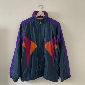Vintage reebok trackjacket - Vintage reebok trackjacket i härliga vintagefärger