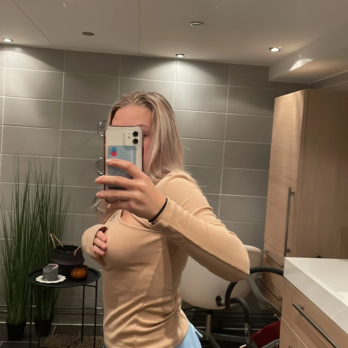 Beige cut out tröja - 90