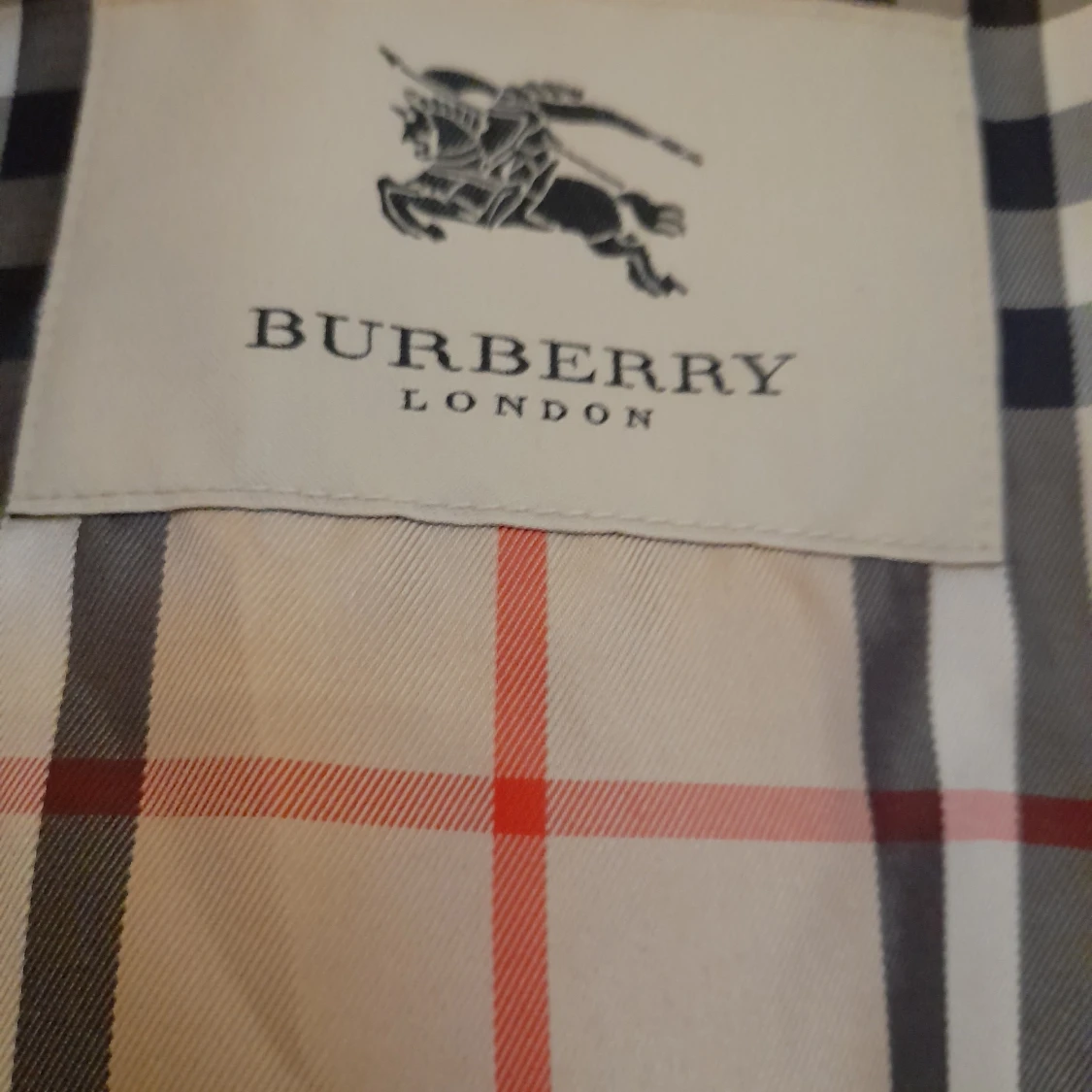 Burberry 100% polyester - 90