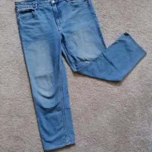 Straight leg jeans, medium waist. Only worn once. Brock Collection x H&M. Thickly woven. 99% cotton, 1% elastane. 