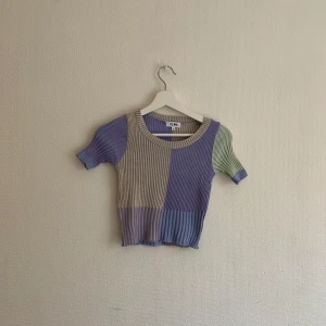 ITS MAY tröja  - Its may tröja. Ej använd pga fel storlek. Stretchig i materialet