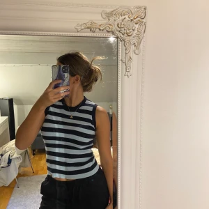 Vintage linne  - Blått vintagelinne från märket ”Mexx” som är super fint! 