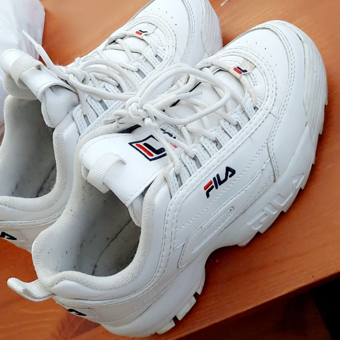 Fila skor  - 90