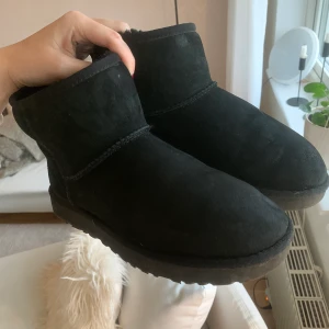 UGG mini - Svarta UGG mini