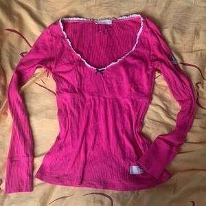 Odd molly långärmad  - Säljer denna långärmade odd molly tröjan i jättefint skick för det inte längre är min stil❣️