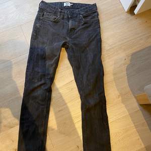 Jeans från lager 157, storlek: W28 L32, passar xs/s. 40kr + frakt 