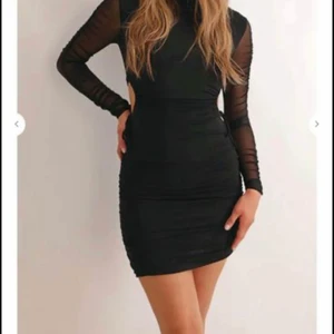 Call me yours dress - Klänning från Chiquelle som endast använts en gång men tyvärr är för liten för mig. Har ingen bra bild på mig i den därför är det hemsidans jag visar. 