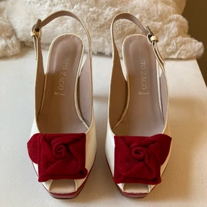 Alberto Zago, storlek 36 - Aldrig använda. 