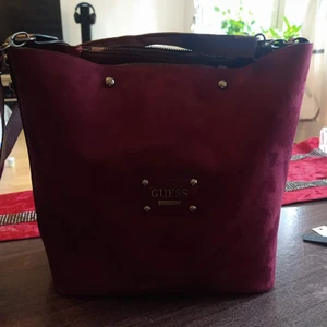 Guess - Aldrig använd 