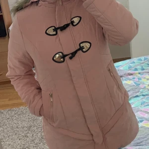 Vinter jacka  - Har använt i nyskick 