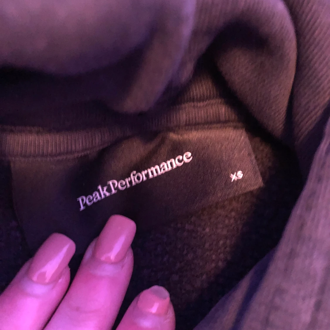 Peak performance hoodie  - 90