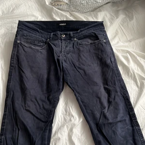 Dondup chinos blå - Dondup chinos storlek 33-34 blå