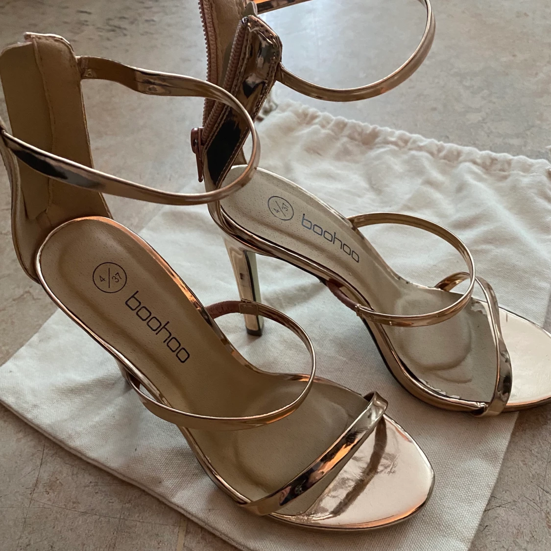 Boohoo golden heels  - 91