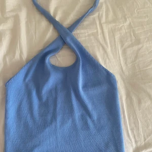 Blått linne   - Säljer detta blå linnet i storlek S