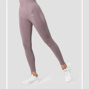 Icaniwill Define Seamless Tights  - Träningstights från icaniwill i färgen Faded Violet Melange i storlek M! (Passar S också) Säljes då dem ej används