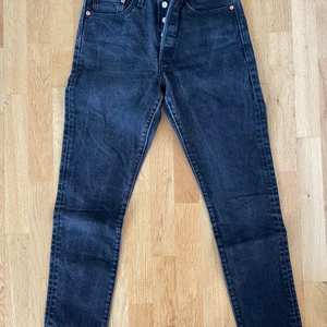 501 Levis, W27 L30 - 501 Levis W27 L30 