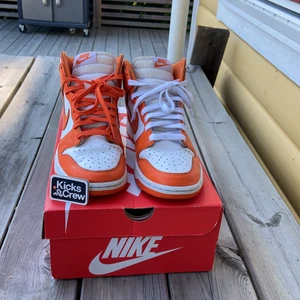 🧡Sycaruse dunk High🧡 - 🧡Sycaruse dunk high🧡 storlek 40-41  Skick 7/10 Pris:1900kr
