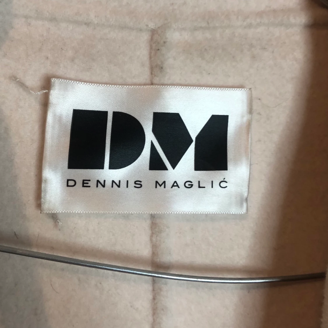 Snygg fluffig lyxig jacka från DM  - 90