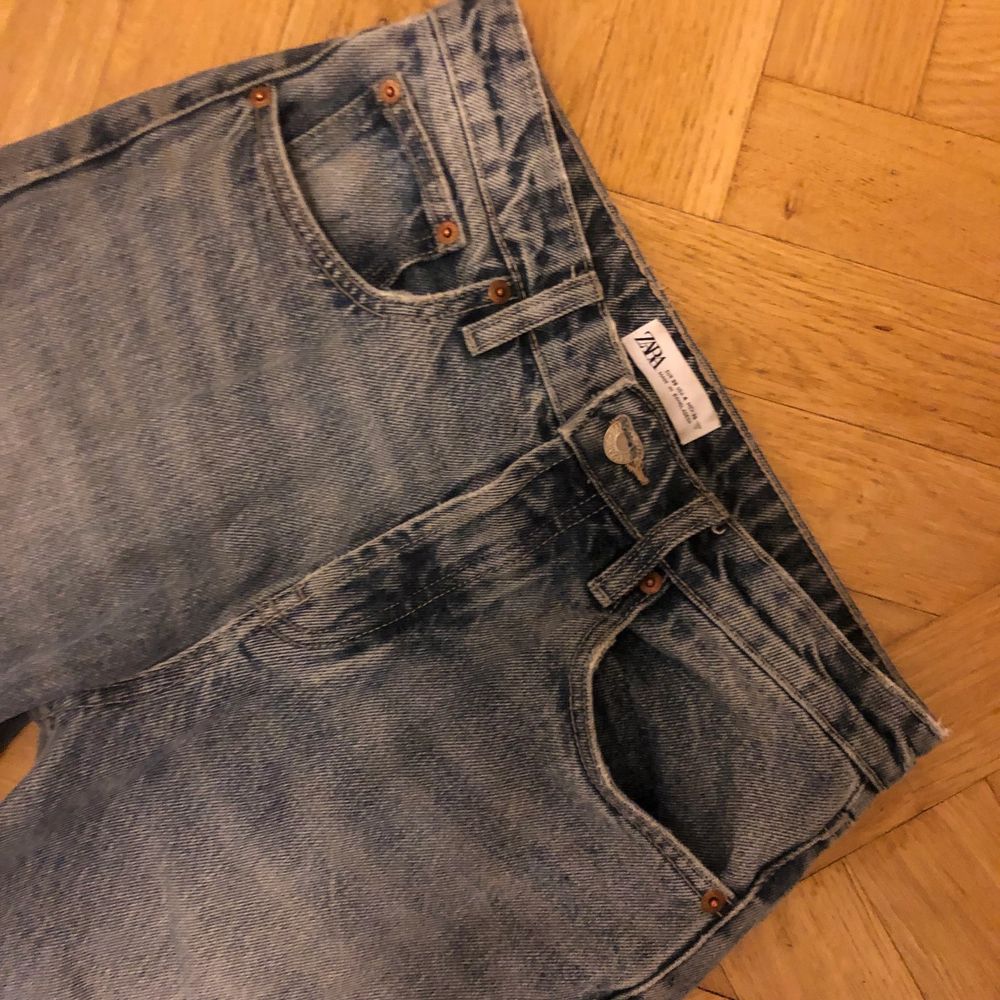 Grå Zara mid Rise Zara Plick Second Hand