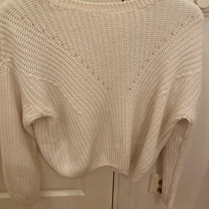 Tröja  - En vit tröja från kaphal.