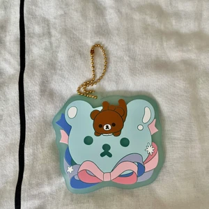 nyckelring / hänge med Rilakkuma  - söt Rilakkuma nyckel ring 💓
