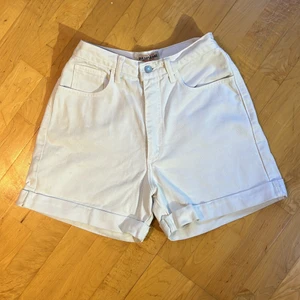 White guess jeans shorts - Super cute high waisted jeans shots. No stains, but a rip in the tag inside.
