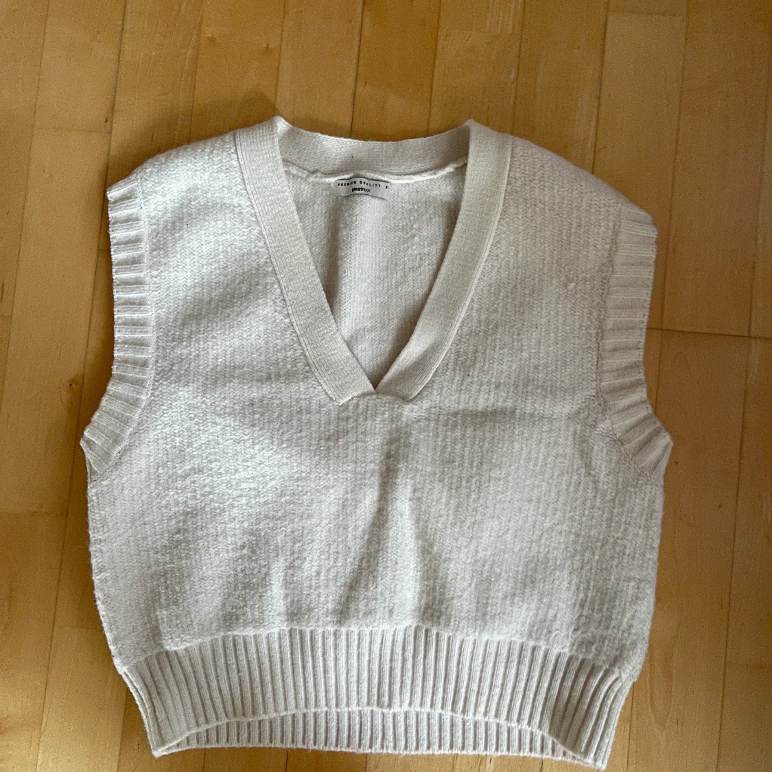 Finstickad väst från Zara i strl Xs  - 90