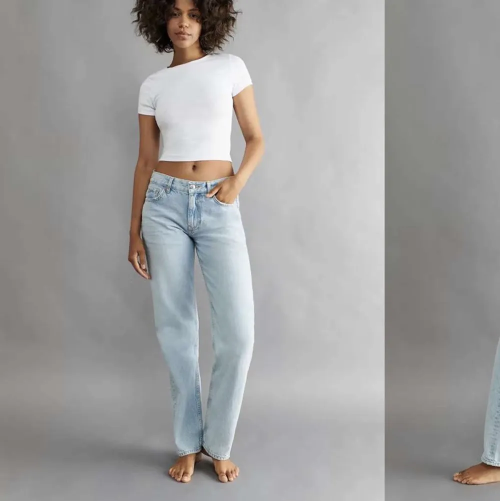 Säljer mina lågmidjade jeans från Gina då dom inte kommer till användning. Dom är helt slutsålda och endast använda 1 gång 💗. Jeans & Byxor.