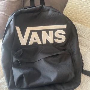 Vans ryggsäck - Nypris 499kr, säljer för 100kr!