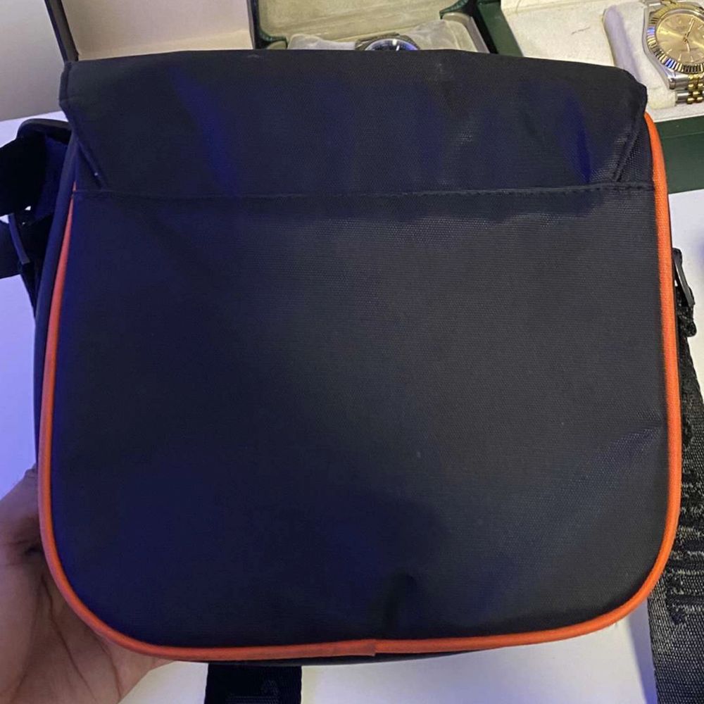 Svart Trapstar Tcross body bag Plick Second Hand