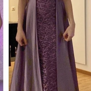 Festklänning  - Festklänning storlek S använd endast engång. 