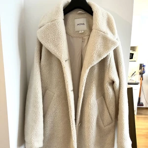 Teddy jacka - Nyskick 