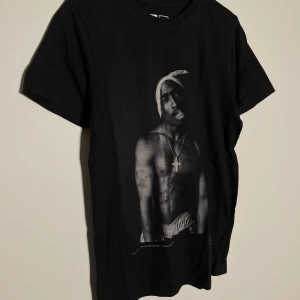 Tupac tshirt  - Fint skick!