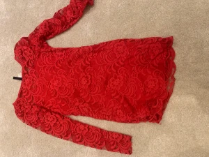 Klänning  - Två jätte fina klänningar som jag gärna hade haft kvar men tyvärr växt ut pris kan diskuteras 