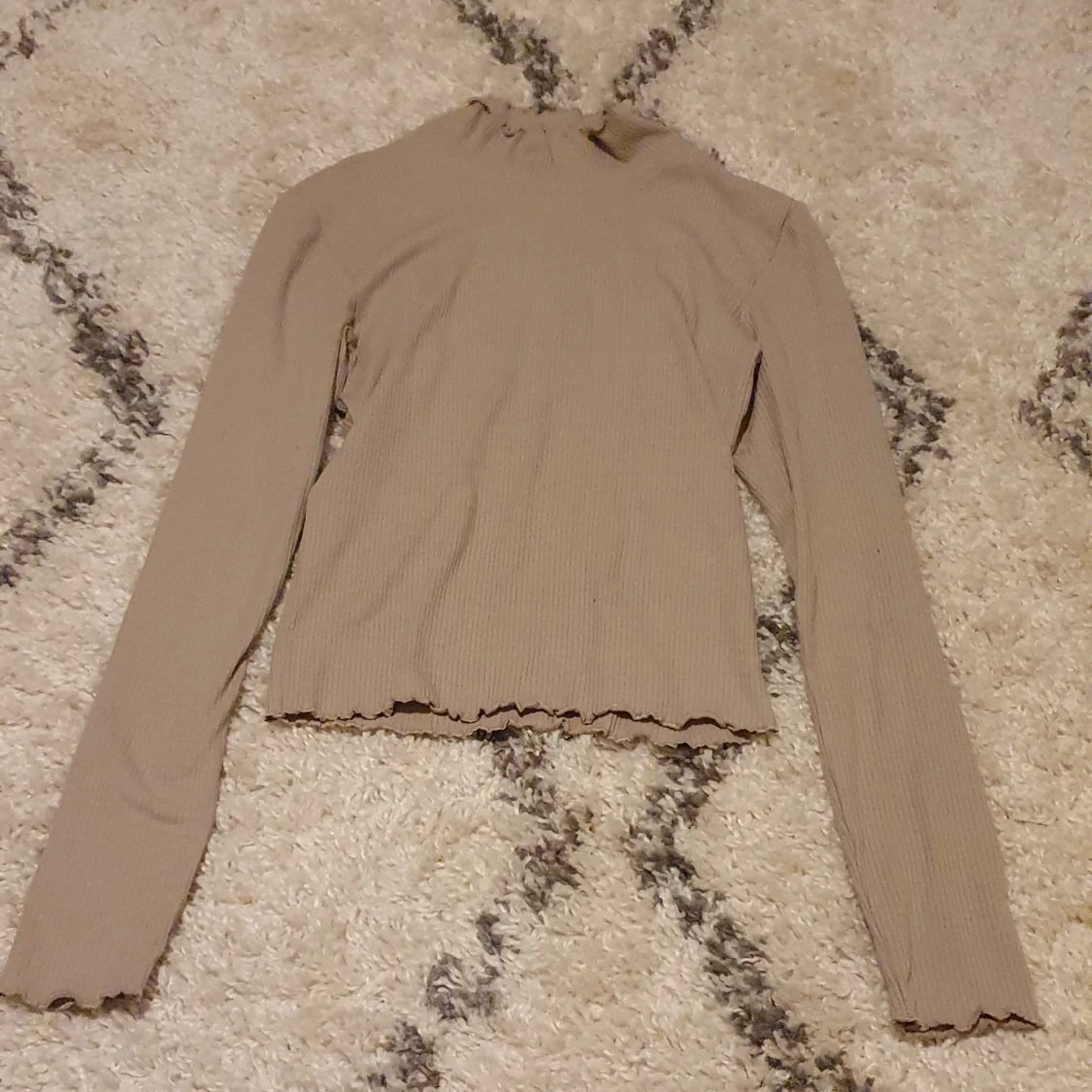 Beige turtle neck - 90