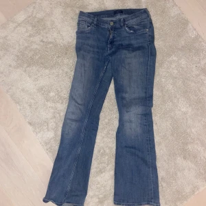 Gant - Mörk blå Jens, har använts, men har inga hål ett bra stick, storlek 11-12 år!😻💘