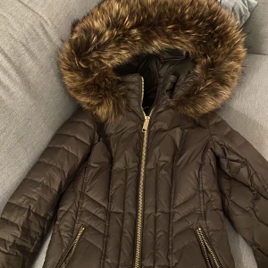 Rock and blue jacka 36 - 2 år gammal men knappt använd.  